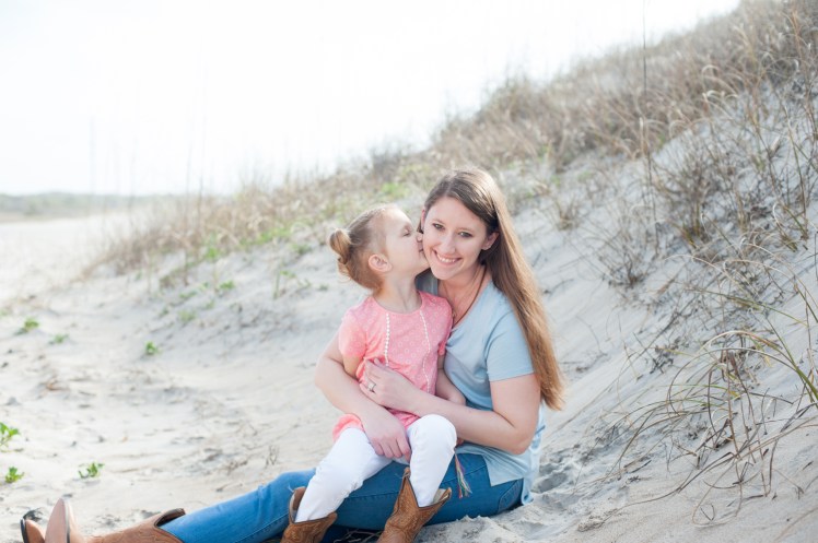 aPear Photography, lifestyle family photography, family and kid photography, Eastern North Carolina photographer, Jacksonville NC Photographer, Jacksonville kids photography, Jacksonville family photography